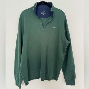 Vineyard Vines men’s quarter zip sweatshirt
